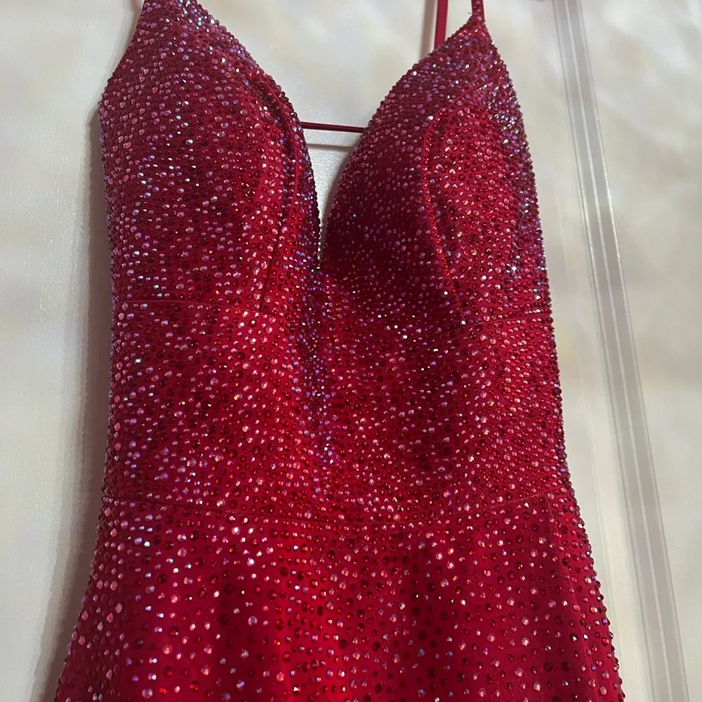 Size 6 - Picture 3 of 7